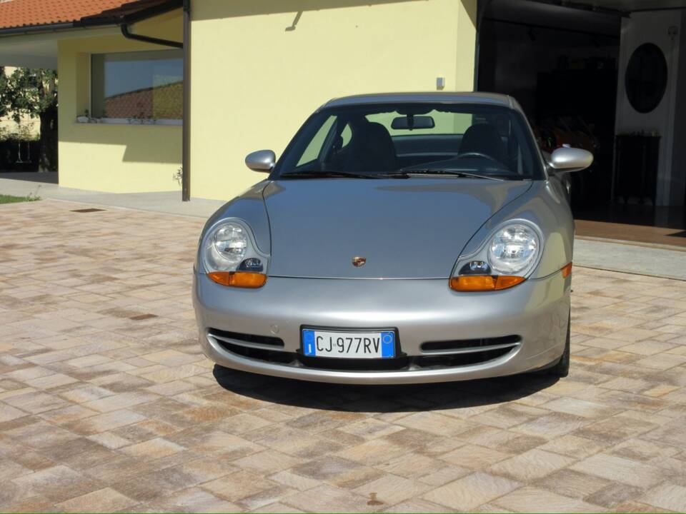 Bild 2/58 von Porsche 911 Carrera (2001)