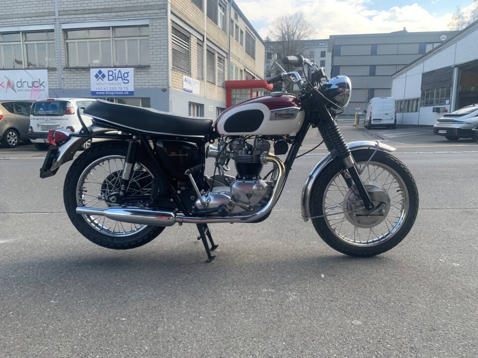Image 6/15 of Triumph Bonneville T120 (1968)