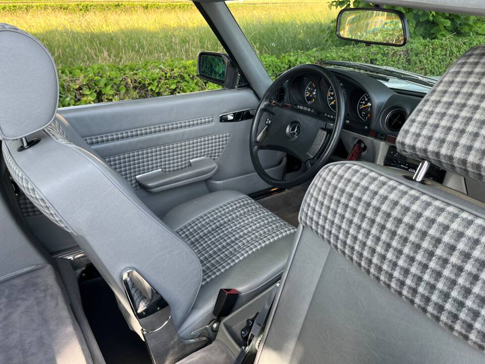 Afbeelding 26/65 van Mercedes-Benz 300 SL (1988)