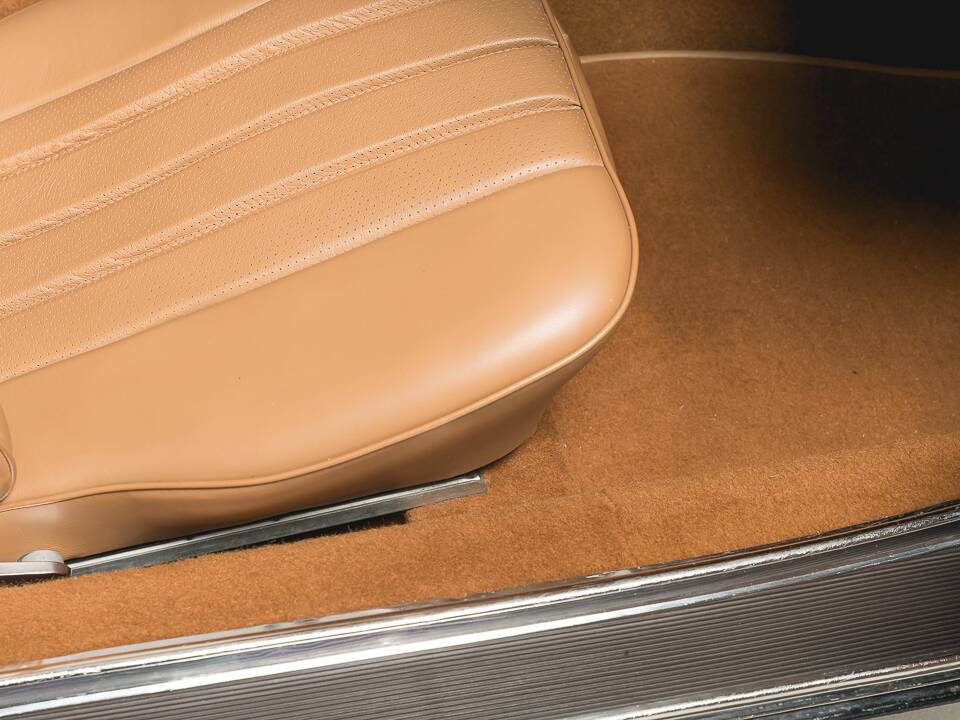 Bild 15/27 von Mercedes-Benz 280 SL (1969)