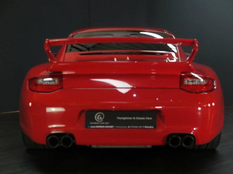 Image 29/50 of Porsche 911 Carrera 4S (2011)