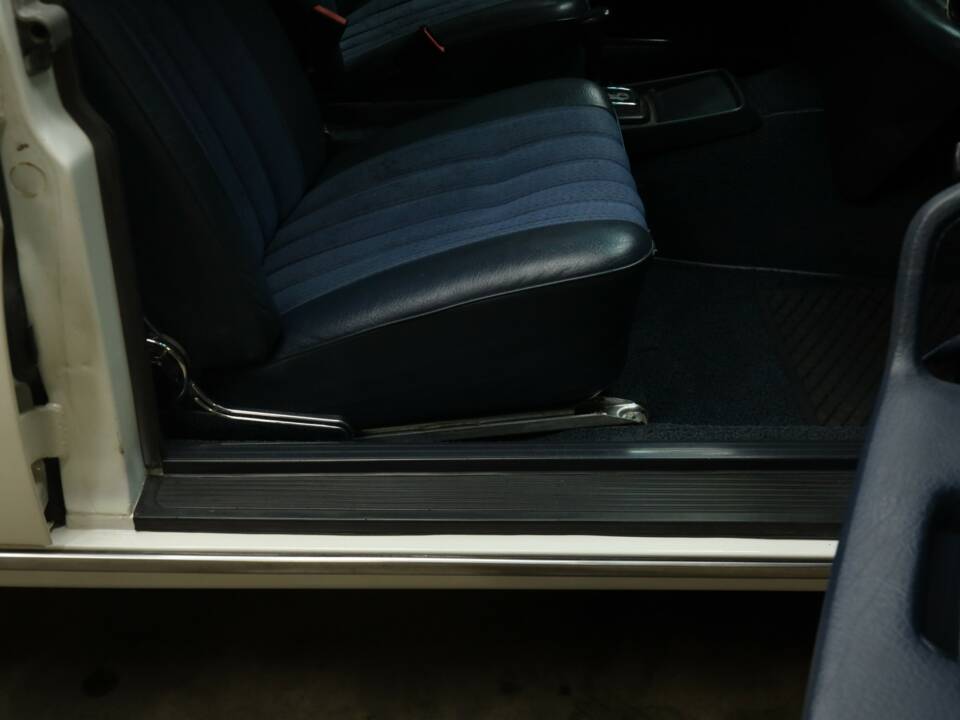 Bild 49/50 von Mercedes-Benz 280 SE (1970)