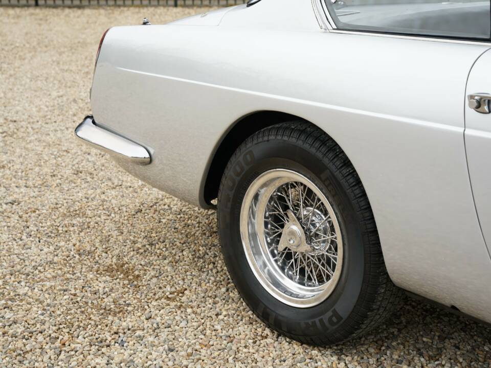 Immagine 43/50 di Ferrari 250 GT 2+2 (1964)