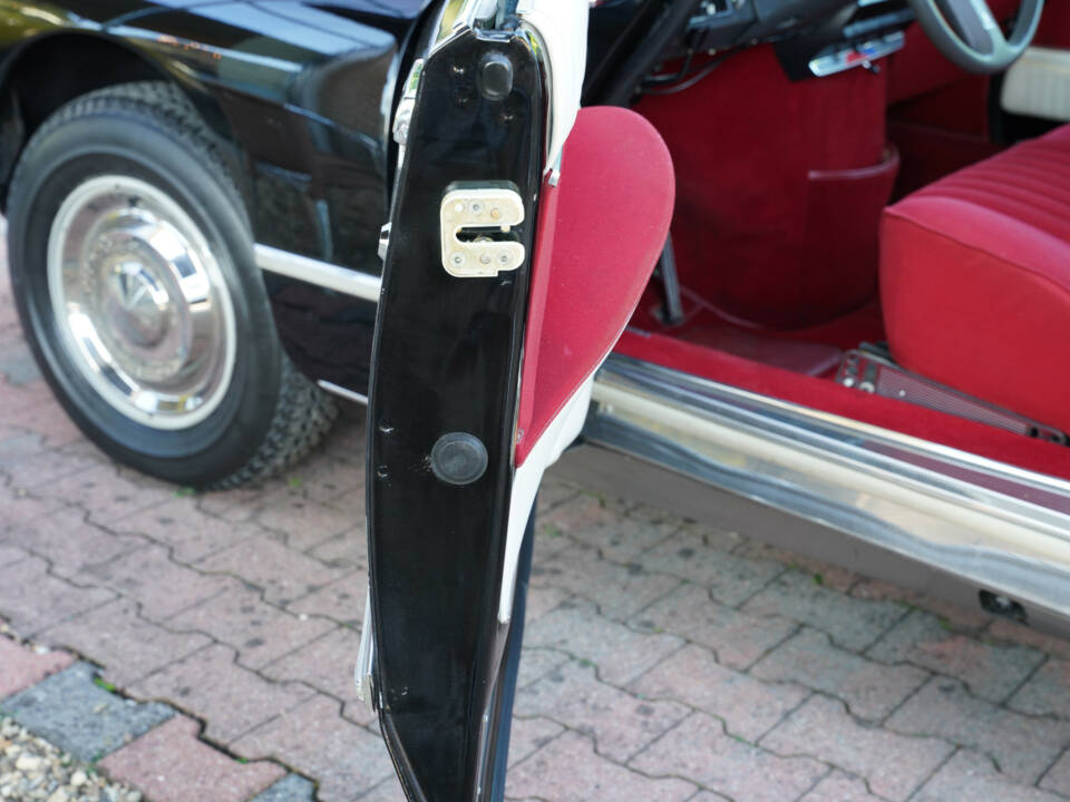 Bild 50/50 von Citroën DS 23 Pallas IE (1972)