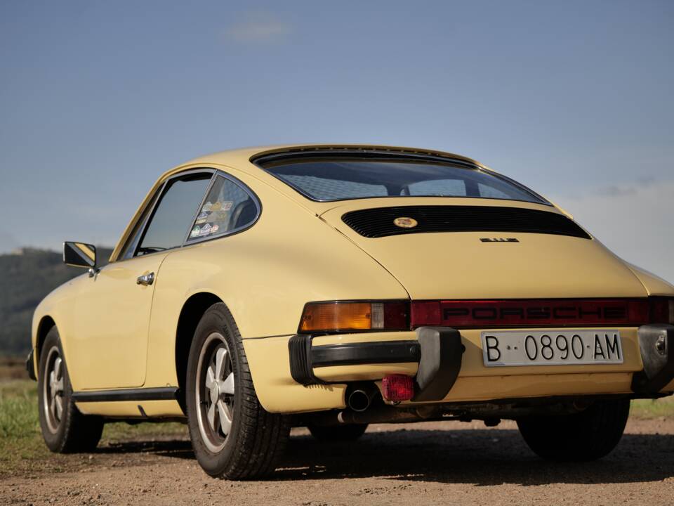 Image 16/77 de Porsche 911 2.7 S (1974)