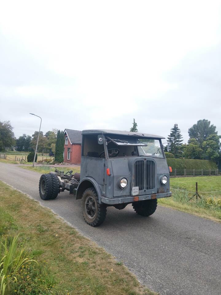 Immagine 1/14 di Saurer 2 CM (1945)