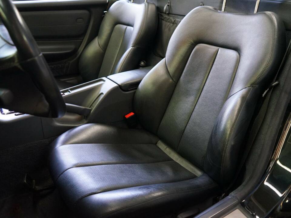 Image 24/33 de Mercedes-Benz SLK 320 (2000)