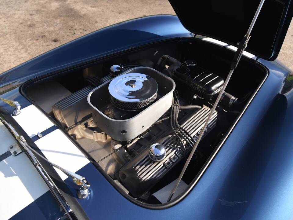 Image 39/50 de AC Cobra 427 (1999)