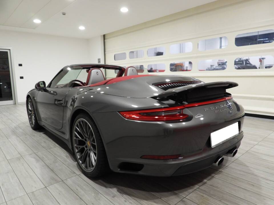 Bild 3/15 von Porsche 911 Carrera 4S (2017)