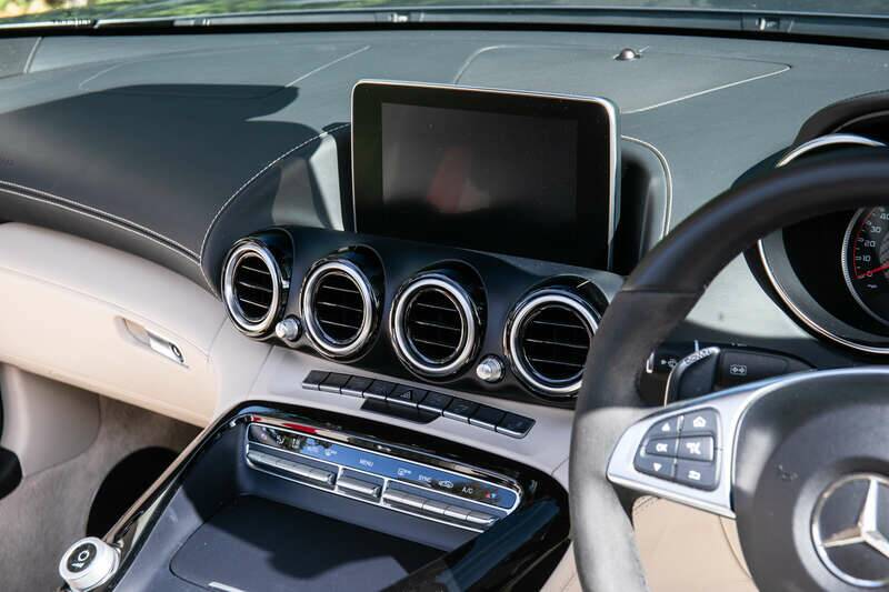 Image 19/50 of Mercedes-AMG GT-C Roadster (2017)