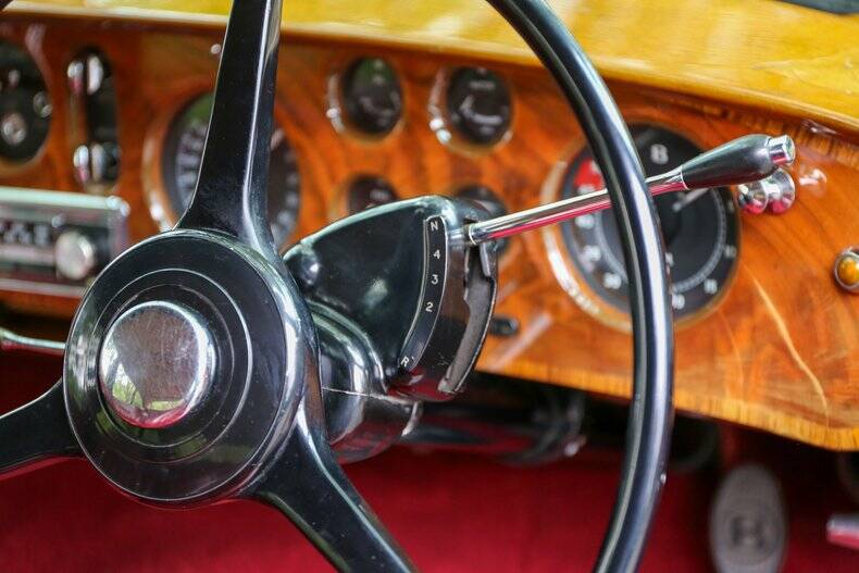 Image 9/49 of Bentley S 3 Continental Flying Spur (1964)