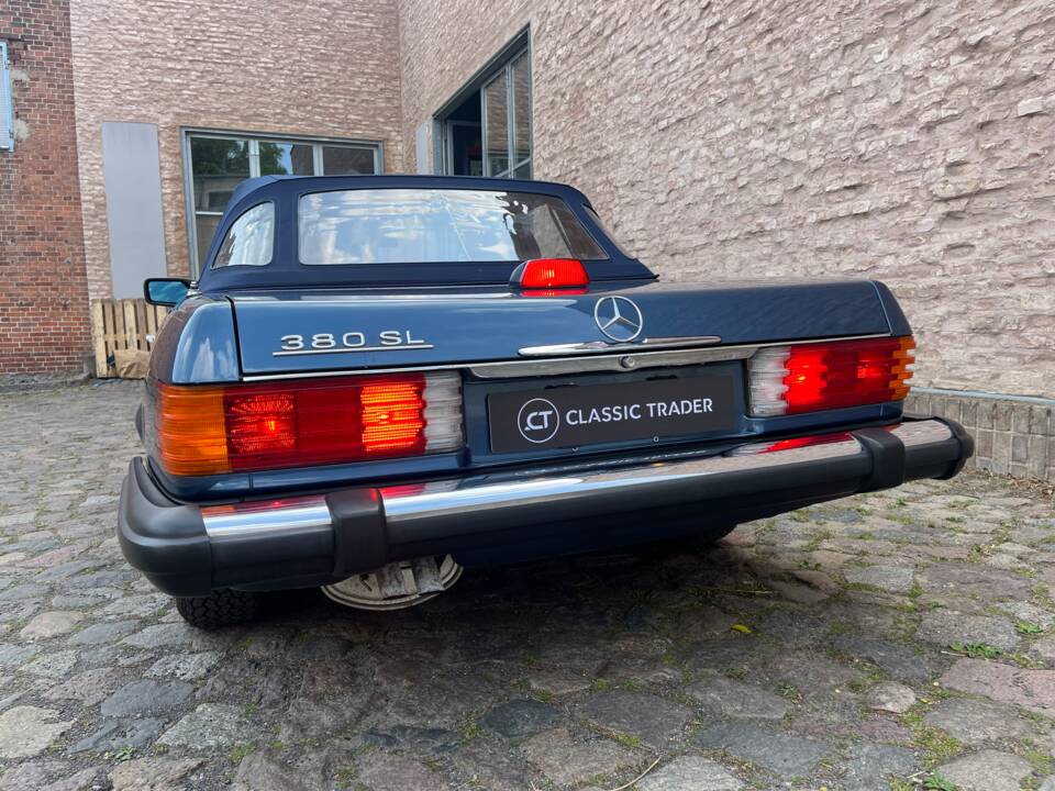 Afbeelding 39/146 van Mercedes-Benz 380 SL (1982)