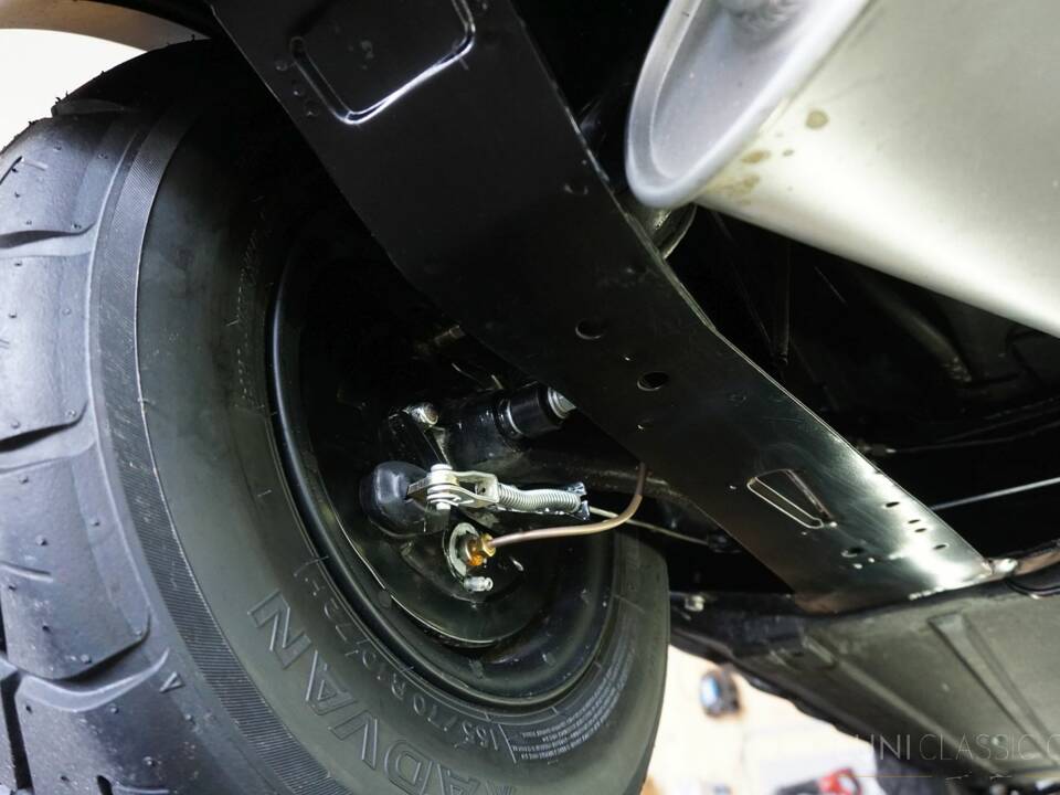 Image 52/64 of Mini 1100 Special (1980)