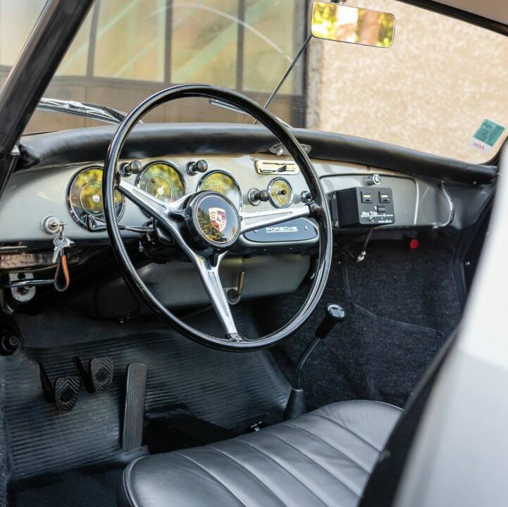 Bild 34/50 von Porsche 356 B 1600 (1962)