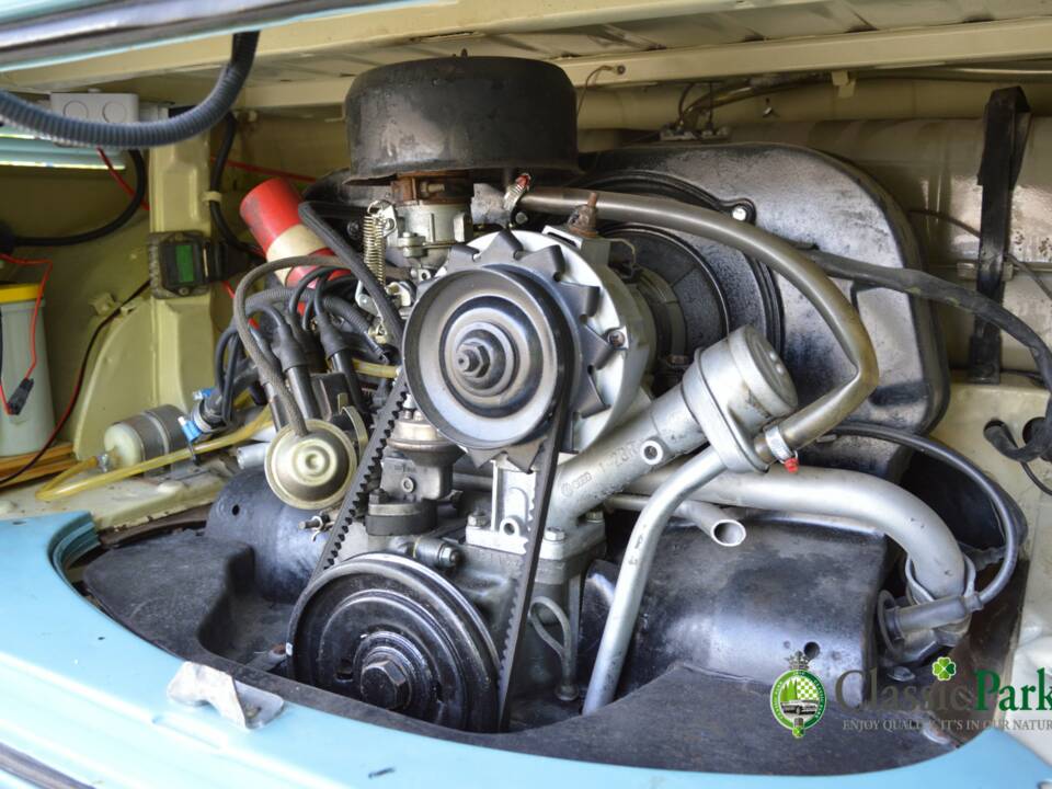 Bild 12/12 von Volkswagen T2b Camper (1976)