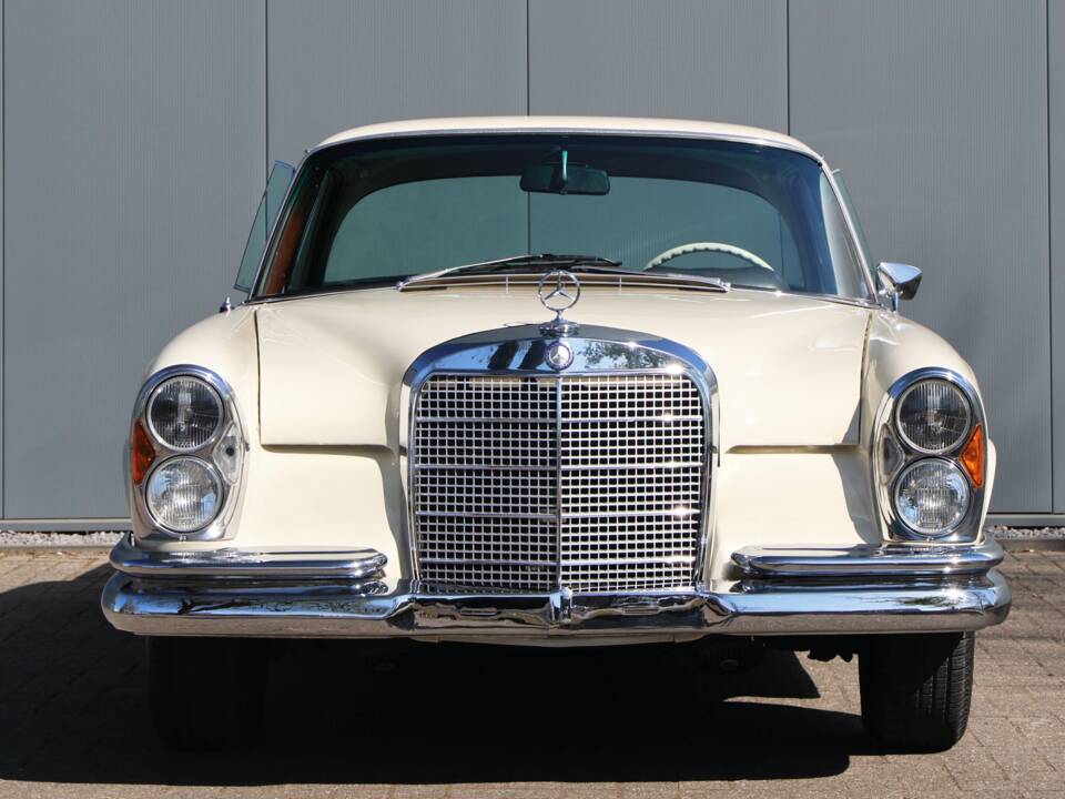 Imagen 9/43 de Mercedes-Benz 280 SE (1968)