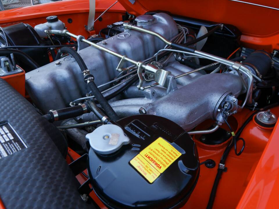 Image 48/50 of Mercedes-Benz 230 SL (1964)