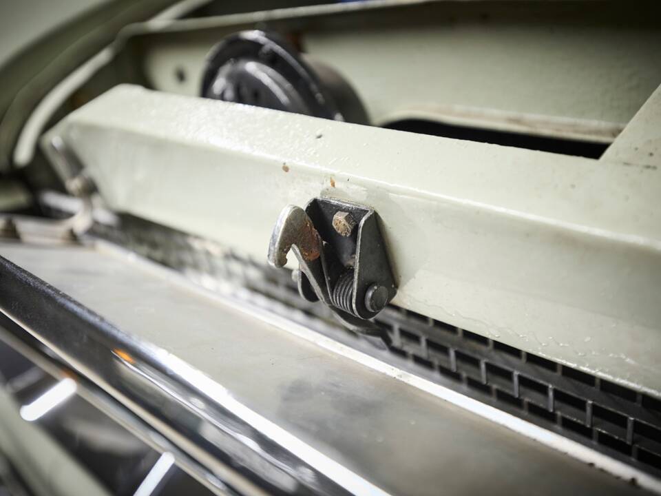 Image 78/96 de Borgward P 100 2.3 Litre (1960)