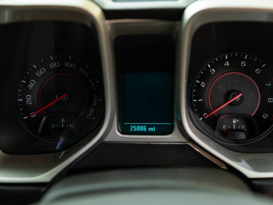 Image 9/33 de Chevrolet Camaro (2015)