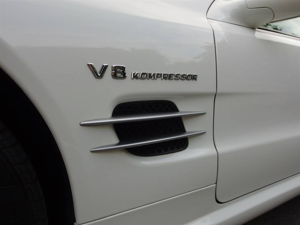Image 26/97 de Mercedes-Benz SL 55 AMG (2003)