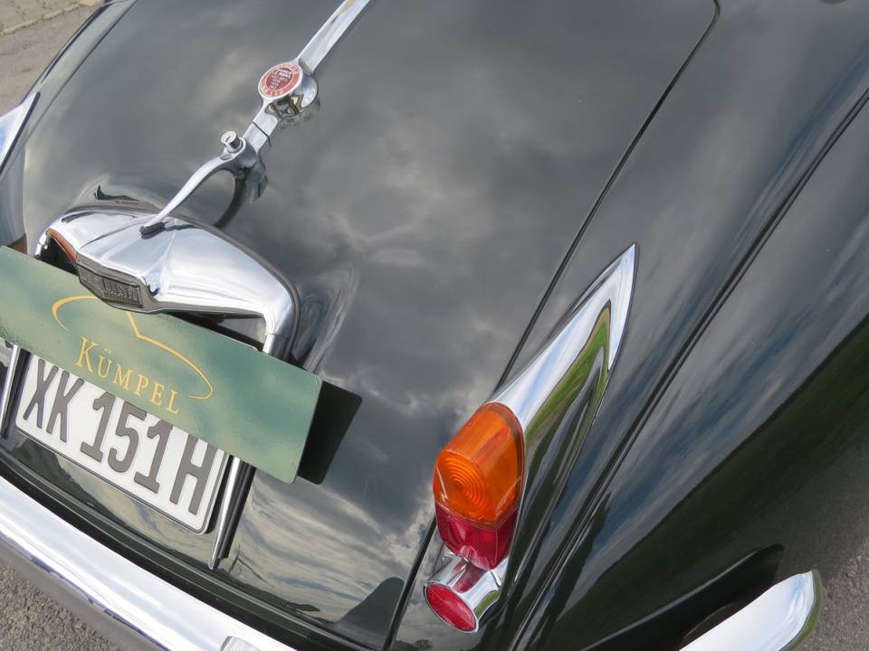 Image 6/50 of Jaguar XK 150 DHC (1959)