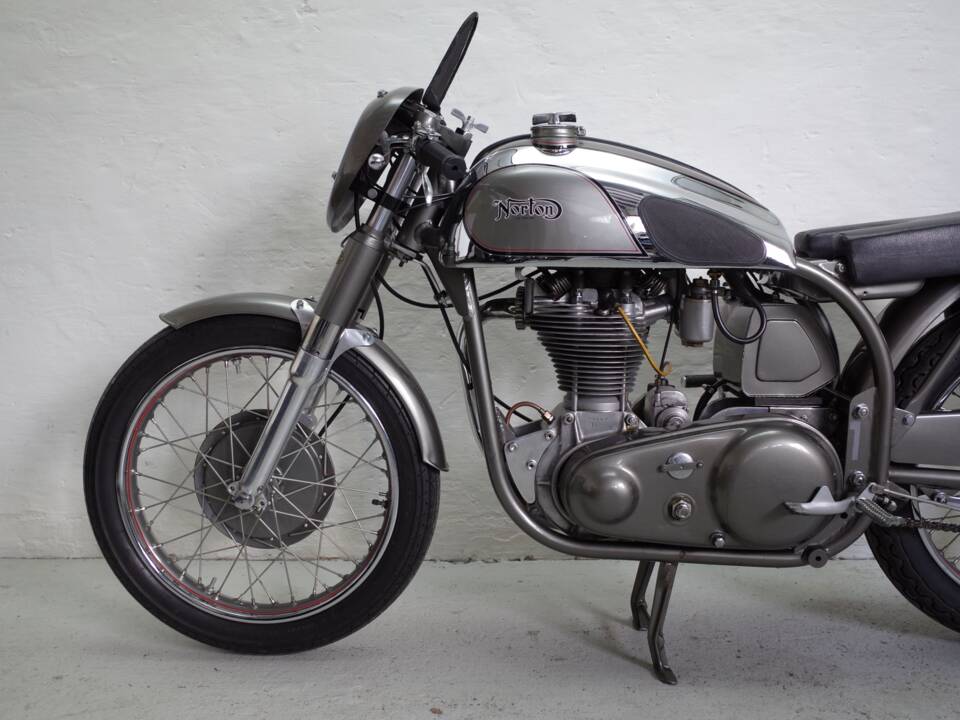 Afbeelding 19/29 van Norton International Model 40 (1954)