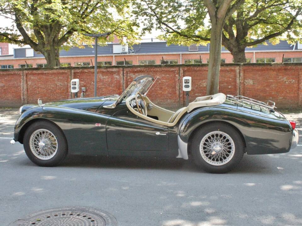 Image 4/23 de Triumph TR 3A (1957)