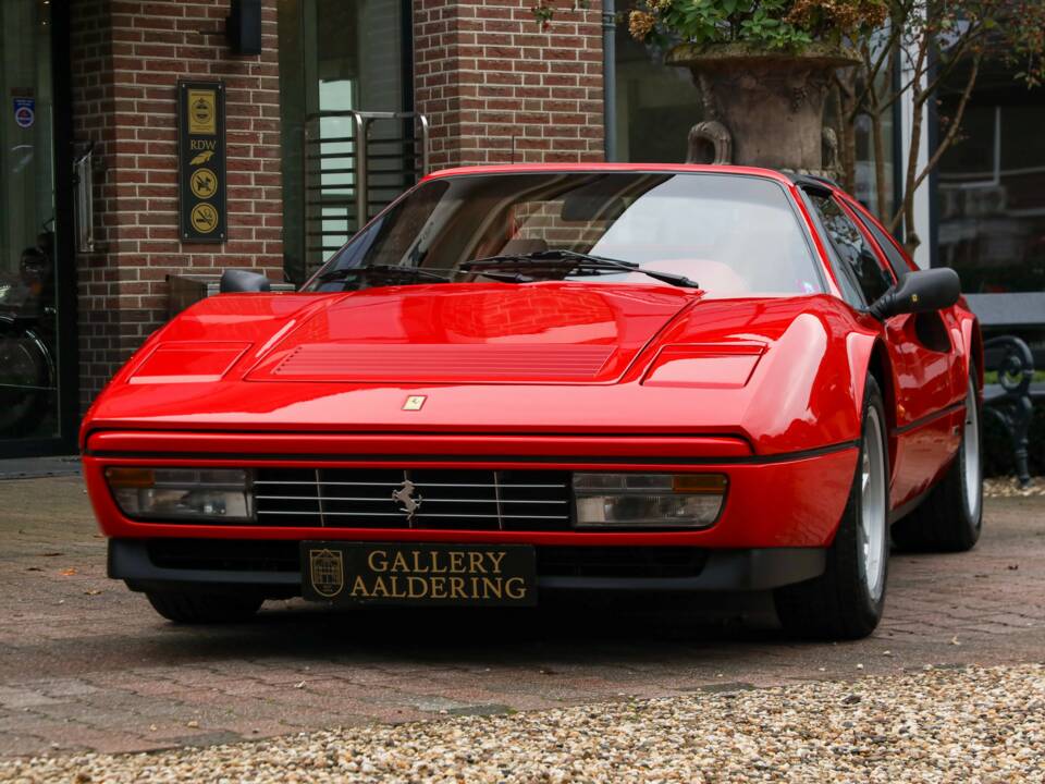 Immagine 28/50 di Ferrari 328 GTS (1986)