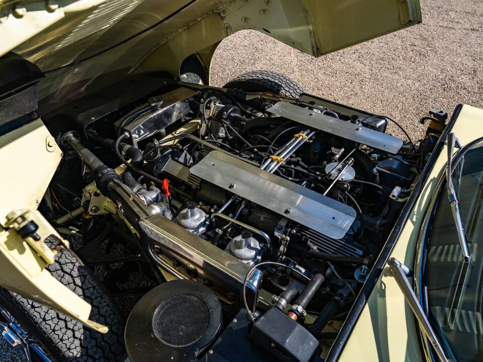 Bild 20/30 von Jaguar E-Type V12 (2+2) (1971)