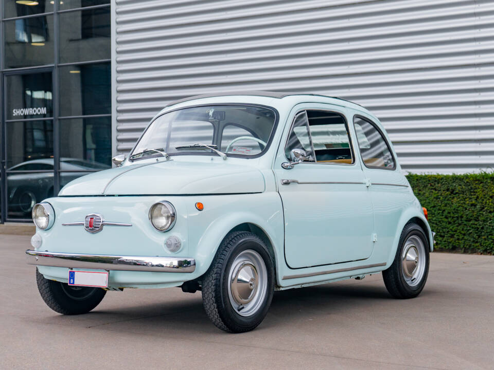 Image 17/26 of FIAT 500 D (1964)