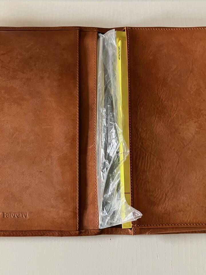 Bild 21/25 von Ferrari 412 GT (1989)