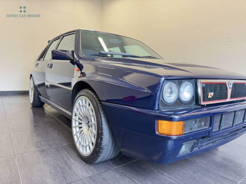 Immagine 10/66 di Lancia Delta HF Integrale Evoluzione II (1993)