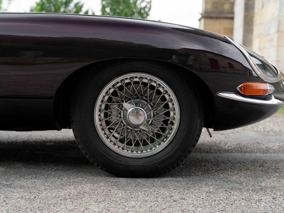 Imagen 25/50 de Jaguar E-Type 4.2 (1967)