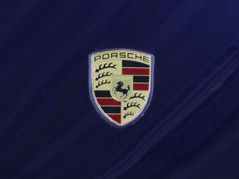 Image 26/30 of Porsche 911 Carrera (1997)