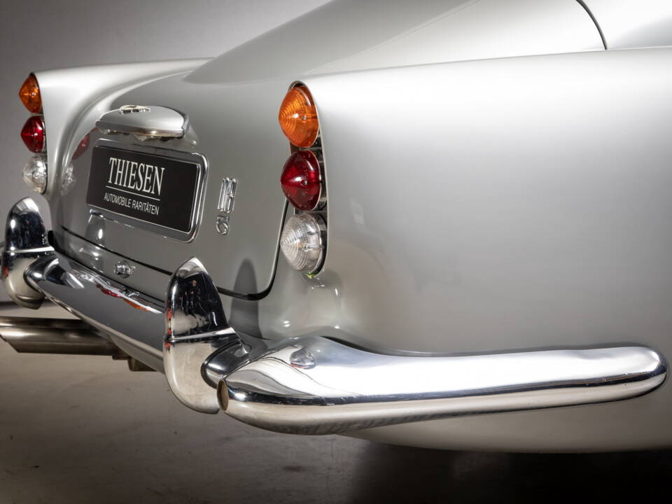 Image 12/20 of Aston Martin DB 5 (1965)