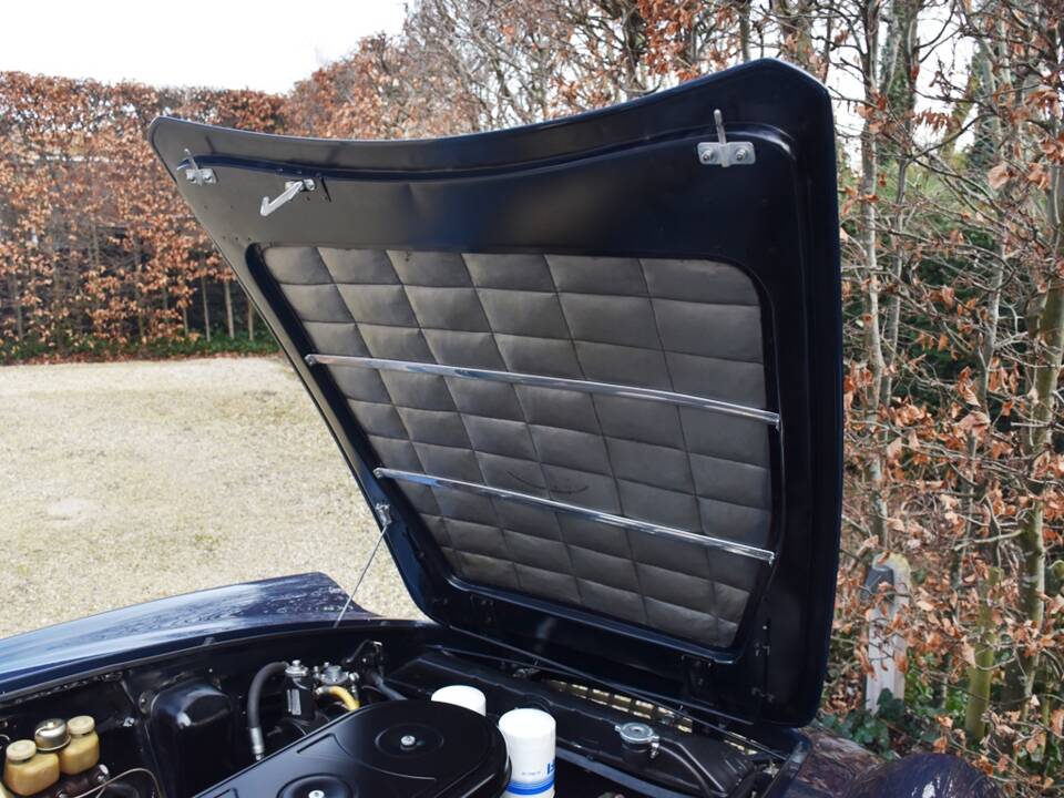 Bild 40/43 von Ferrari 365 GT 2+2 (1970)