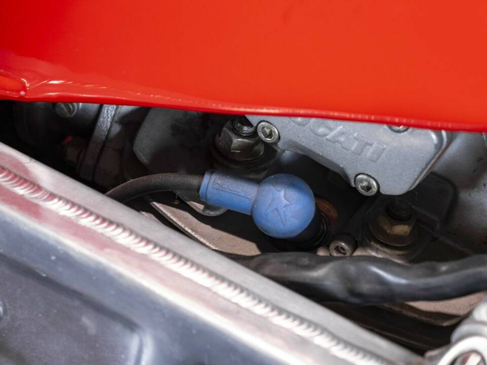 Immagine 21/50 di Ducati DUMMY (1999)