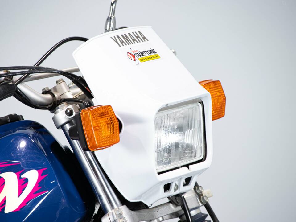 Bild 36/50 von Yamaha DUMMY (1995)
