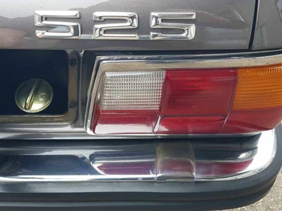 Imagen 30/30 de BMW 525 (1976)