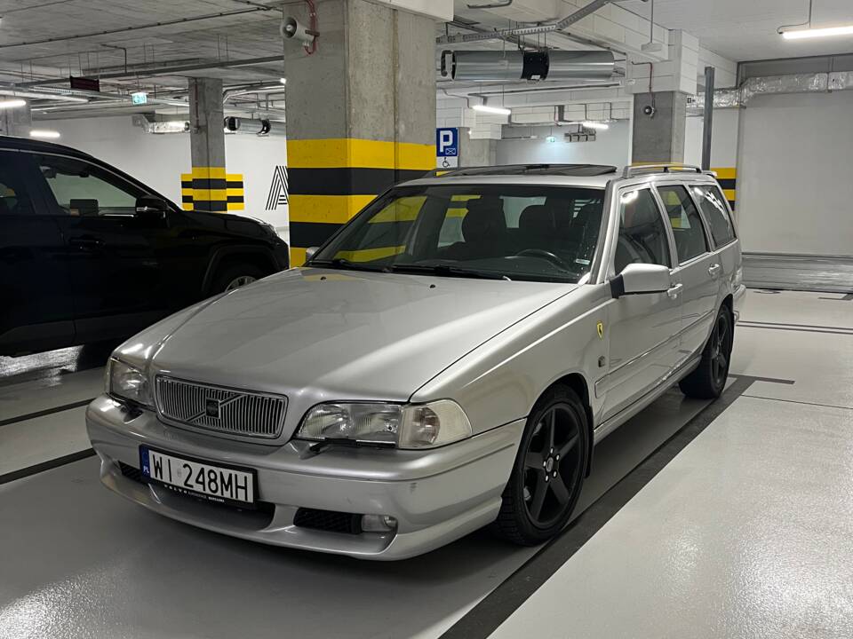 Bild 3/34 von Volvo V70 R AWD (1998)