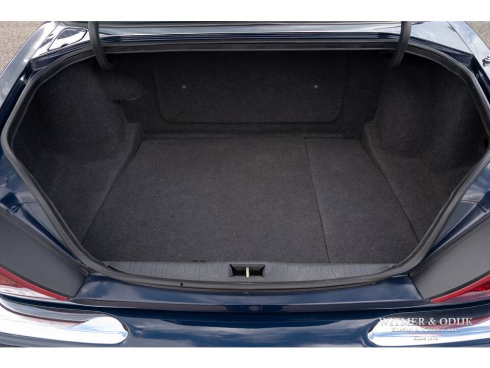 Image 30/31 of Jaguar XJR 4.0 (1999)