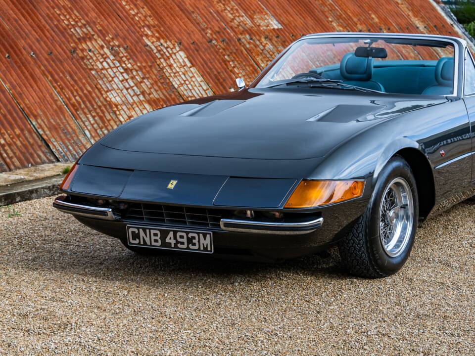 Imagen 13/32 de Ferrari 365 GTB&#x2F;4 Daytona (1973)