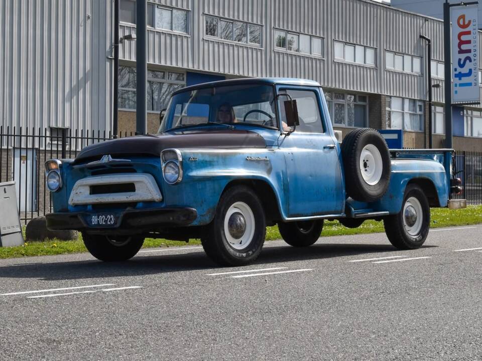 Image 11/17 of International Harvester A-112 (1958)