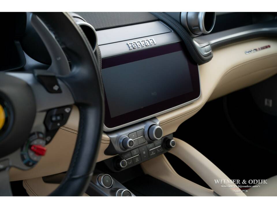 Bild 29/47 von Ferrari GTC4Lusso (2017)