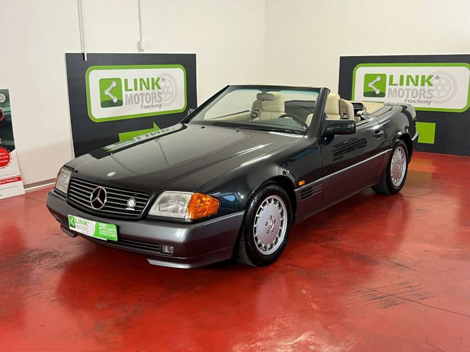 Image 1/48 of Mercedes-Benz 300 SL-24 (1992)
