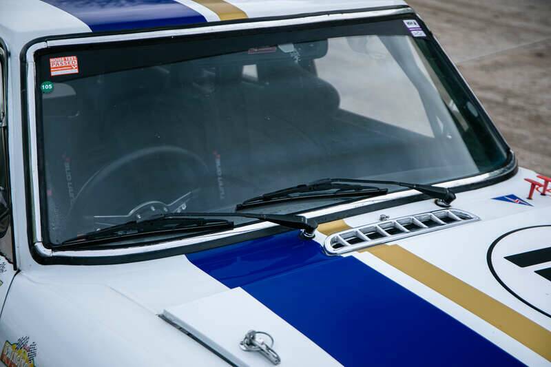 Image 37/42 of MG MGB GT (1972)
