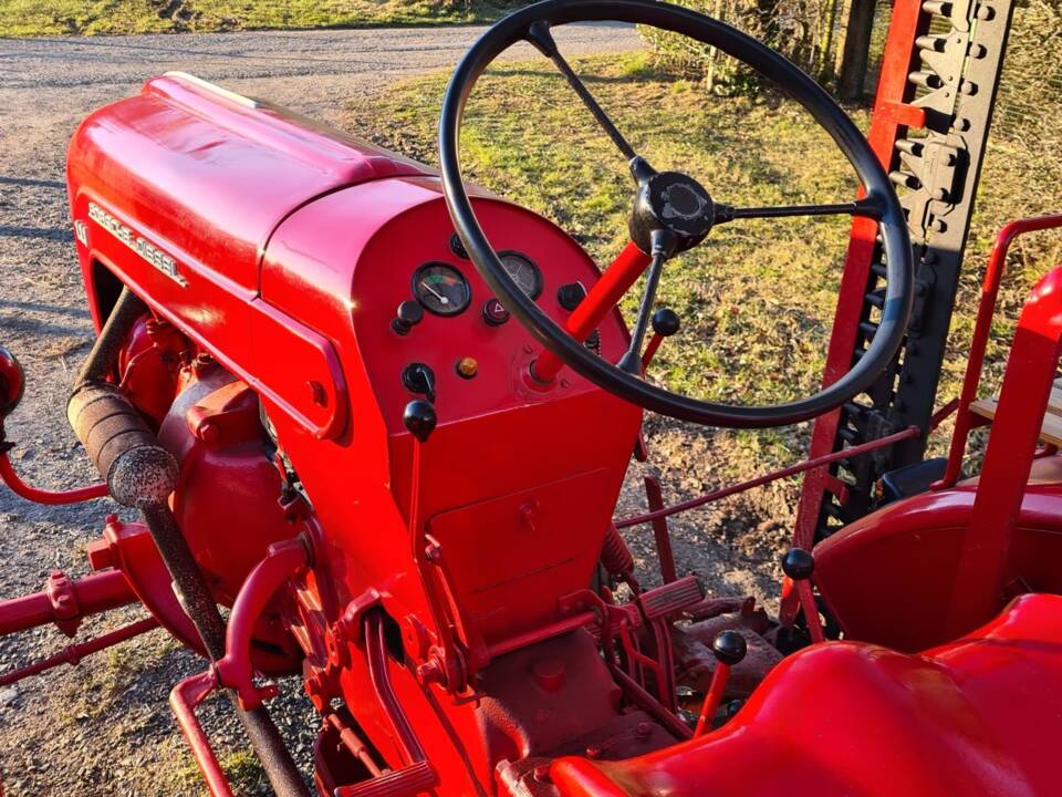 Bild 4/6 von Porsche-Diesel P 111 (1957)