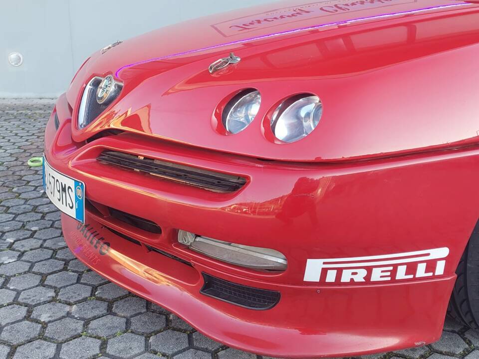 Image 12/13 of Alfa Romeo GTV 3.0 V6 24V (2000)