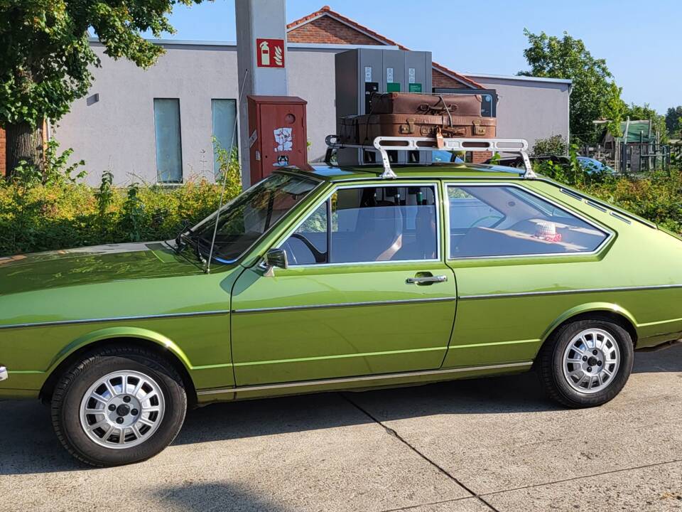 Image 2/91 of Volkswagen Passat 1.3 (1974)