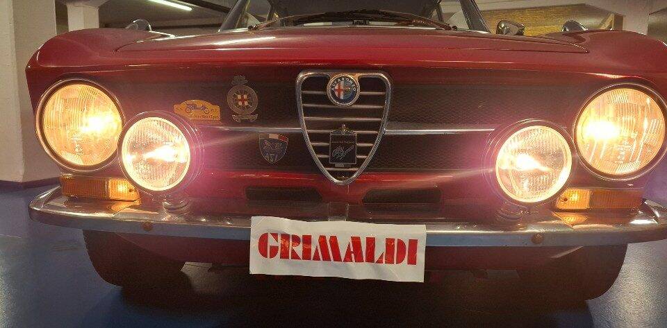 Bild 30/37 von Alfa Romeo Giulia 1300 GT Junior (1974)